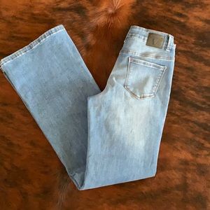 High rise wise leg L&B pleated Jeans size 4